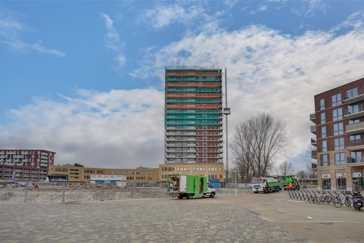 Bekijk foto 4 van Croesinckplein 128