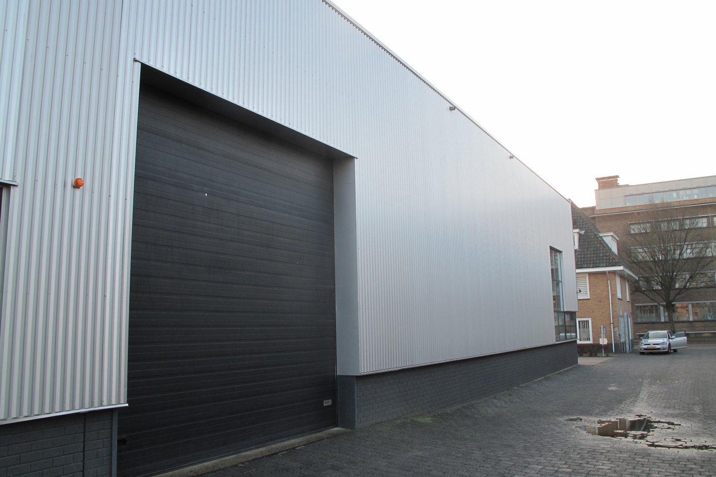 View photo 2 of Van Oldenbarneveldtstraat 85