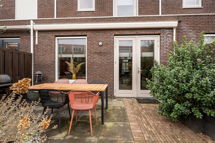 Bekijk foto 19 van Huijgensstraat 69