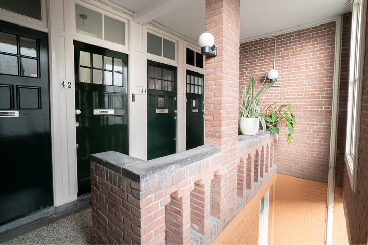 Bekijk foto 4 van Arnhemsestraat 42