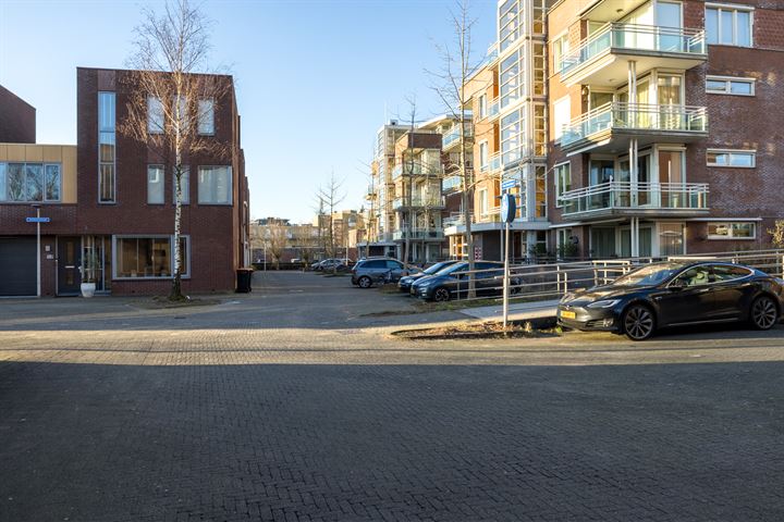 Bekijk foto 48 van Floris Versterstraat 34