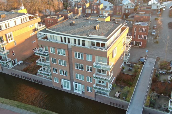 Bekijk foto 60 van Floris Versterstraat 34