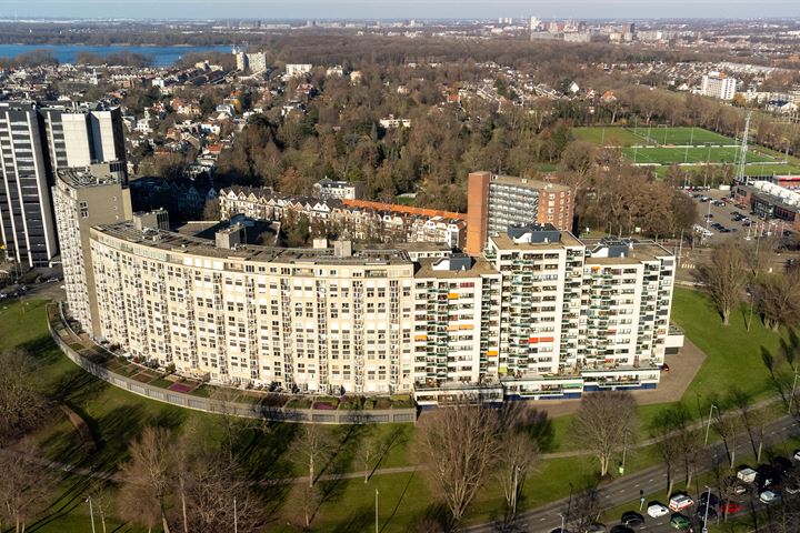 Bekijk foto 25 van Oostmaaslaan 342