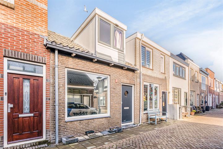 Bekijk foto 3 van Emmastraat 59