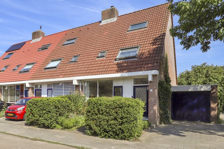 Bekijk foto 1 van Herkenboschstraat 9