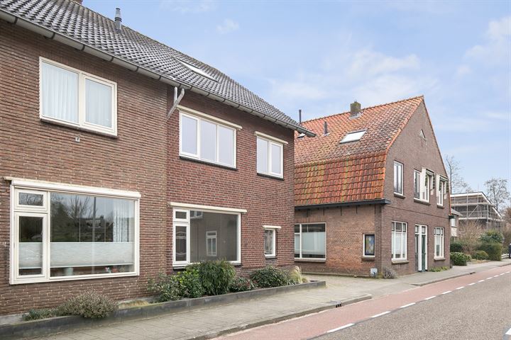 View photo 3 of Deventerstraat 25