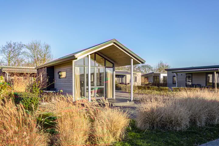 Foto 1 van Zuiderdijk 1-B009