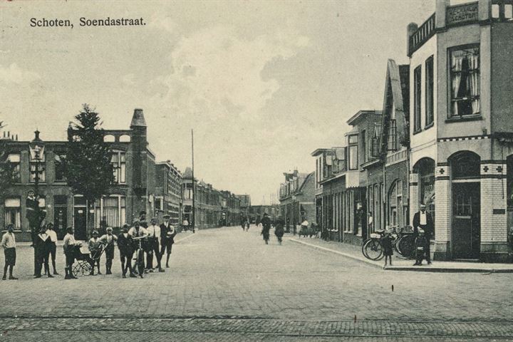 Bekijk foto 25 van Soendastraat 28