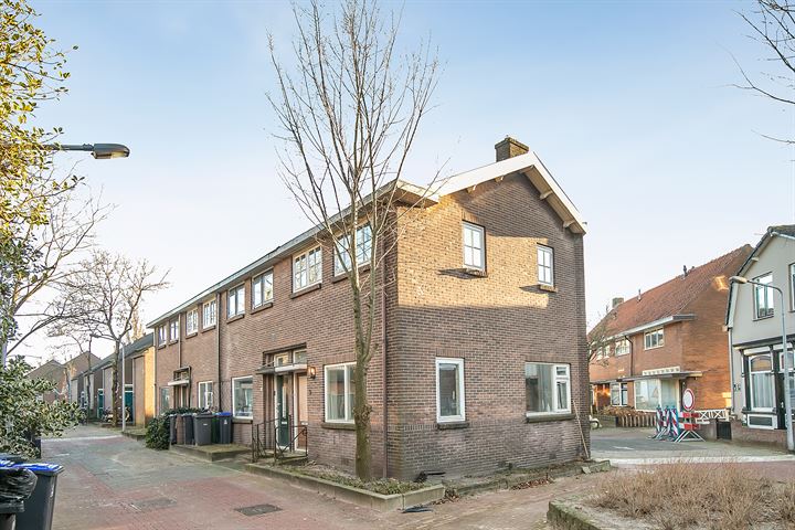 Bekijk foto 2 van Roosendaalstraat 2