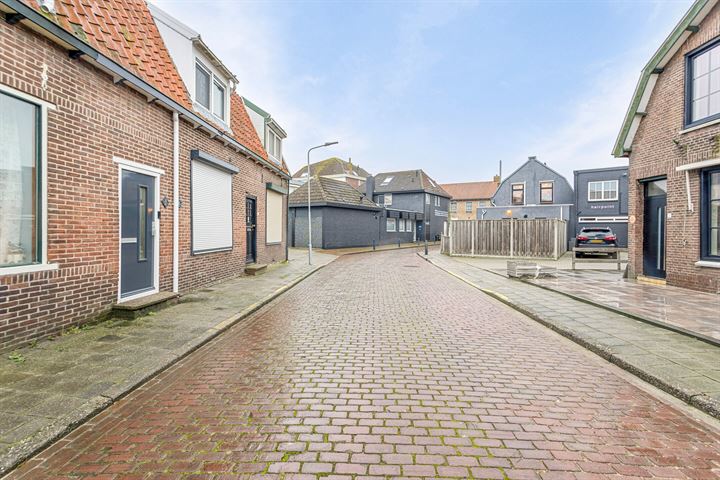 Bekijk foto 19 van Emmastraat 5