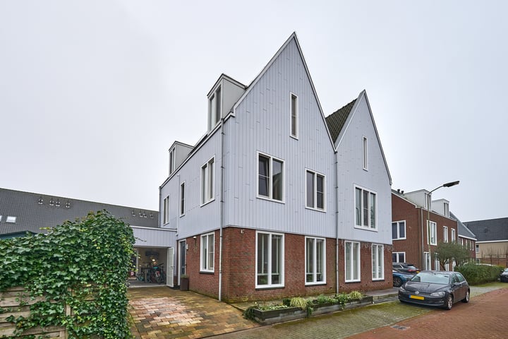 Bekijk foto 9 van Klaas Risstraat 1