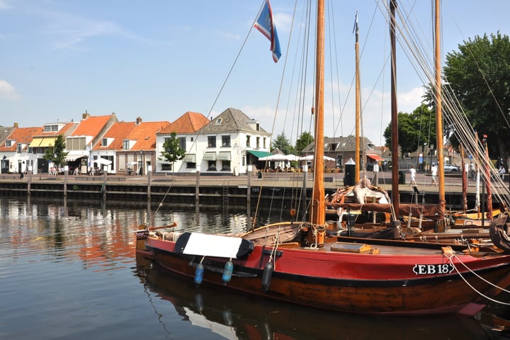 Bekijk foto 6 van Burgemeester Folkertslaan 43