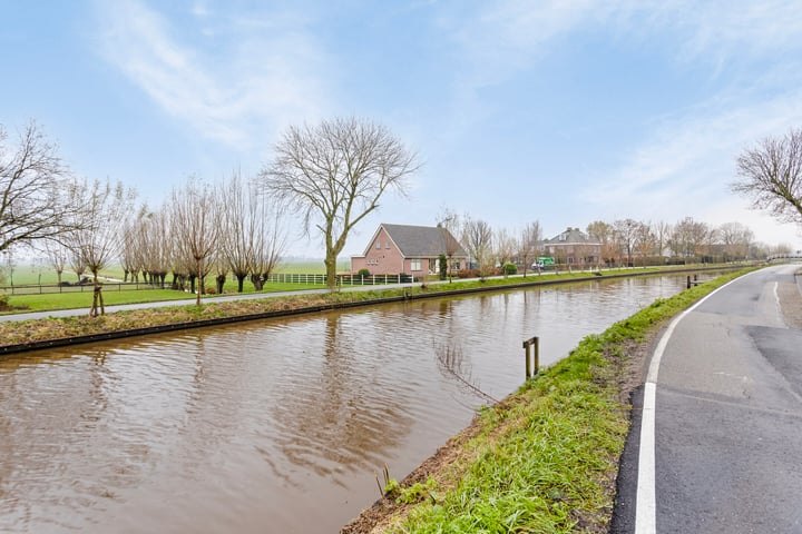 Bekijk foto 3 van Noord-Linschoterzandweg 26