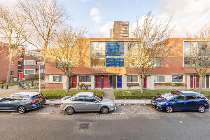 Bekijk foto 1 van Van Abbestraat 271