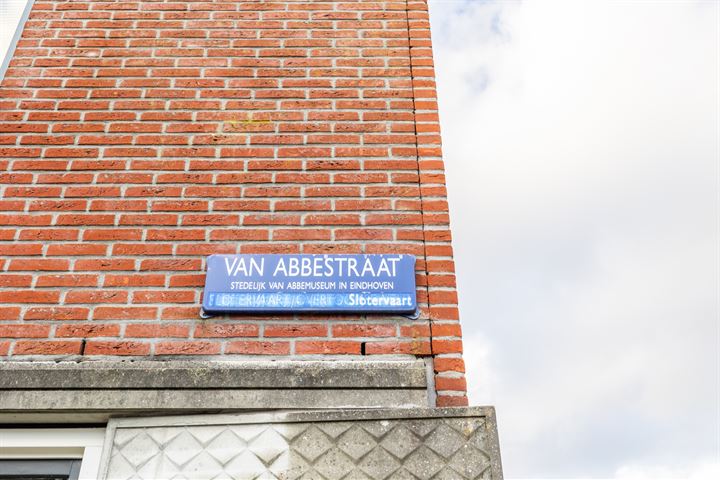 Bekijk foto 32 van Van Abbestraat 271