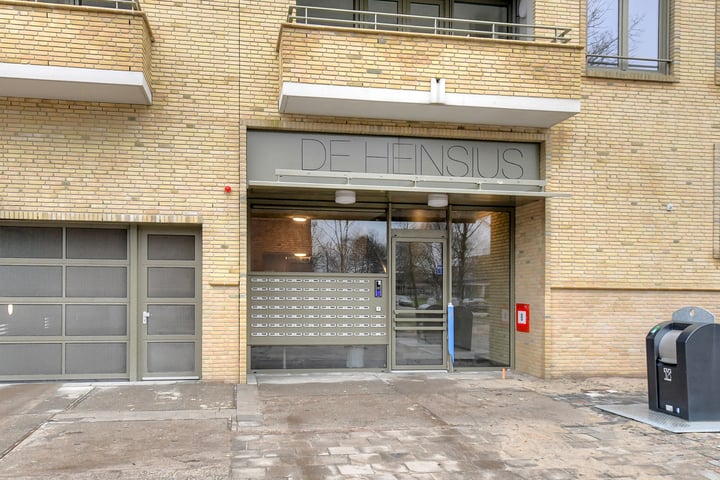 Bekijk foto 10 van Heinsiusstraat 59