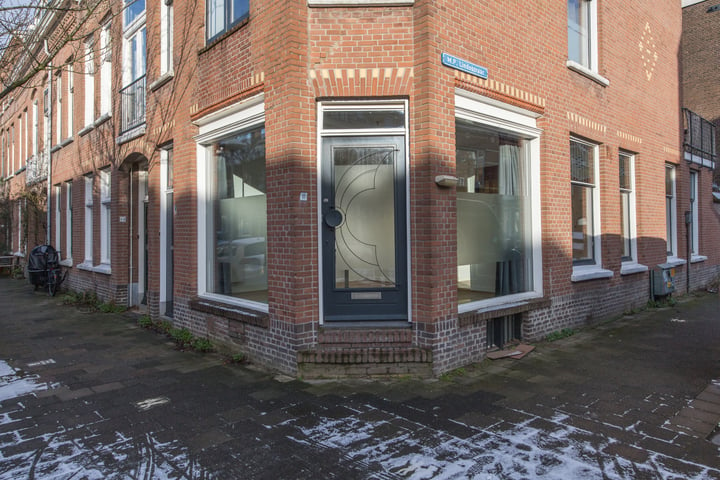 Bekijk foto 39 van Bilderdijkstraat 11