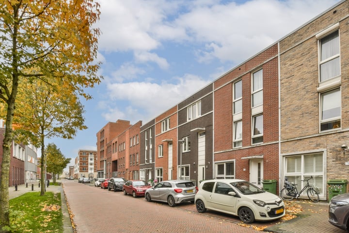 Bekijk foto 42 van Luxemburgstraat 67