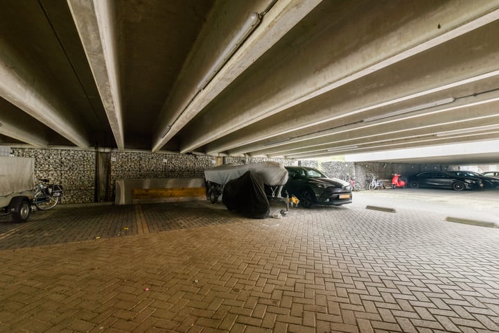 Bekijk foto 40 van Luxemburgstraat 67