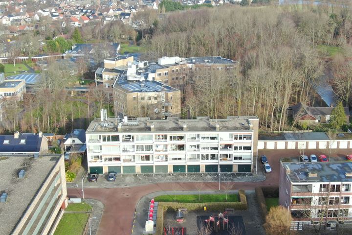 Bekijk foto 4 van Burggravenlaan 22