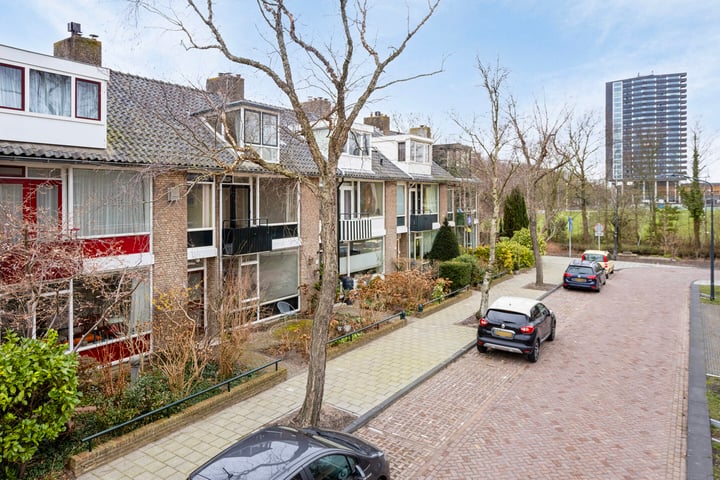 Bekijk foto 34 van Berlagestraat 7