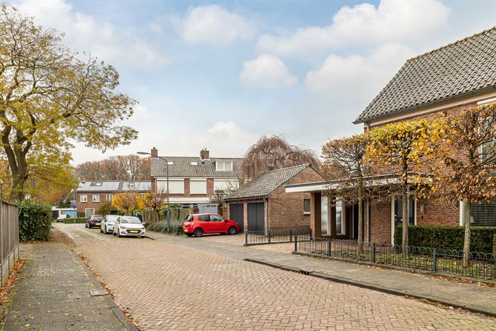 Bekijk foto 3 van Vrijheidstraat 1