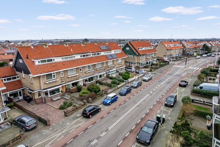 Bekijk foto 46 van Quarles van Uffordstraat 70