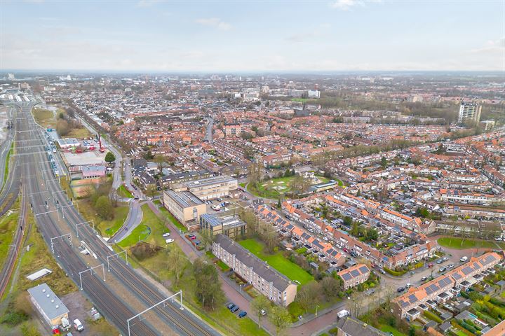 Bekijk foto 36 van Seringenstraat 83