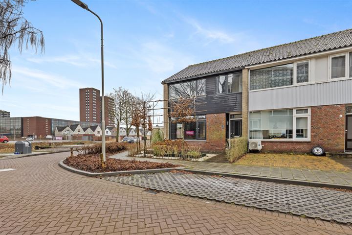 Bekijk foto 43 van Molenbeekstraat 8