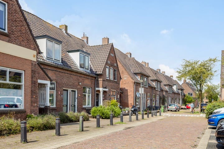 Bekijk foto 35 van Miereveldstraat 65