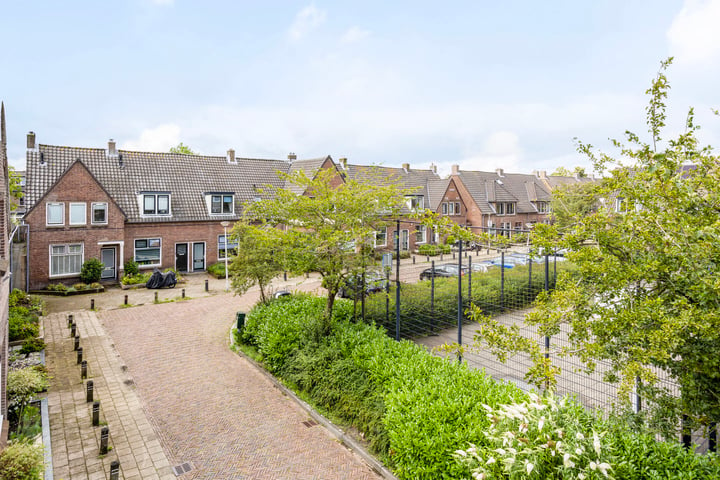 Bekijk foto 37 van Miereveldstraat 65