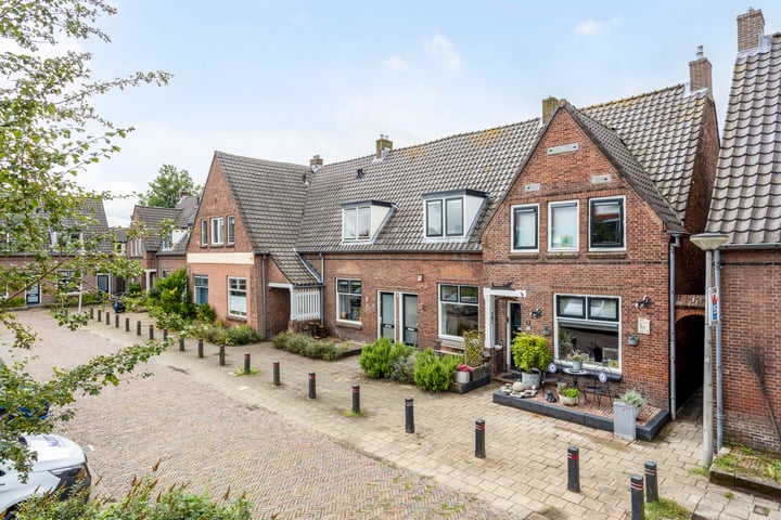 Bekijk foto 36 van Miereveldstraat 65