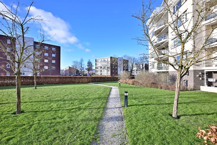 Bekijk foto 40 van Vlinderparkweg 100