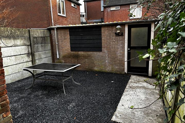 Bekijk foto 38 van M.P. Lindostraat 39