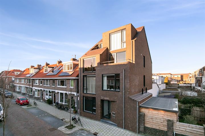 Bekijk foto 26 van Graaf Florisstraat 62-C