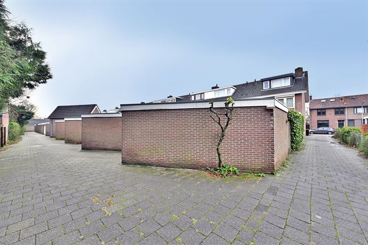 Bekijk foto 39 van Van Hessen Kasselstraat 35