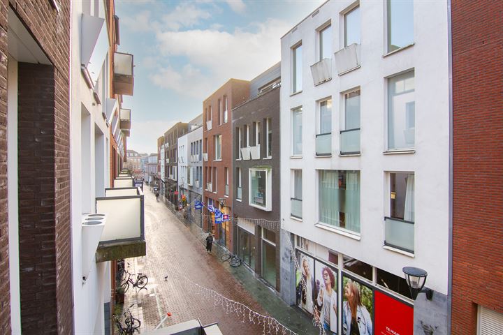 Bekijk foto 17 van Jacobstraat 27