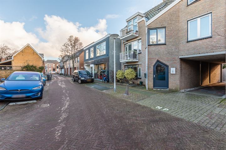 Bekijk foto 16 van Pieter Heusstraat 24