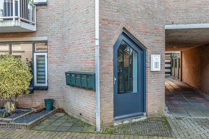 Bekijk foto 15 van Pieter Heusstraat 24