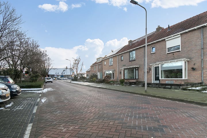 Bekijk foto 33 van Linnenstraat 9