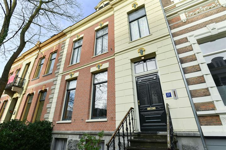 Bekijk foto 7 van Parkstraat 37