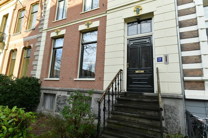 Bekijk foto 9 van Parkstraat 37