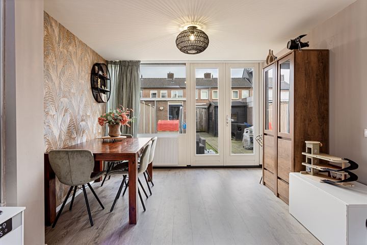 Bekijk foto 10 van Roemer Visscherstraat 41