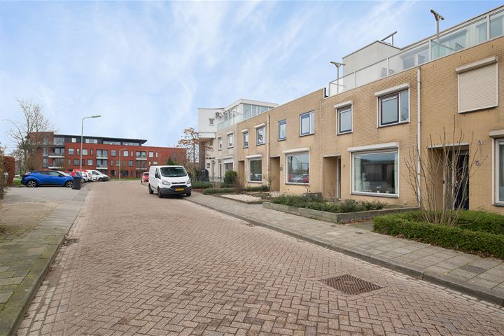 Bekijk foto 5 van Fluitekruidstraat 7