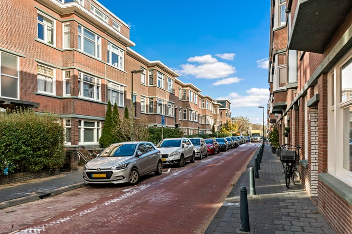 Bekijk foto 41 van Abrikozenstraat 94