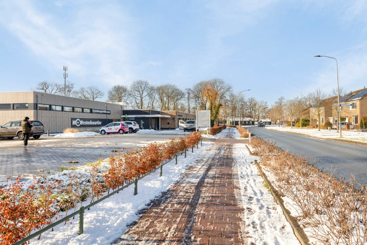 Bekijk foto 44 van Oldebertweg 117