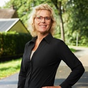 Corine Wijngaard, relatiebeheerder