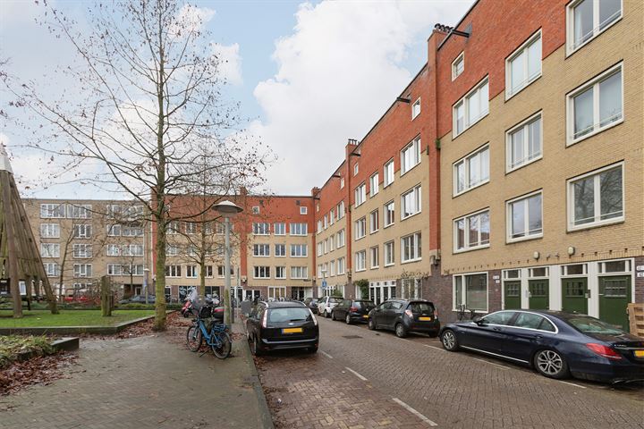 Bekijk foto 30 van Makassarstraat 42-3