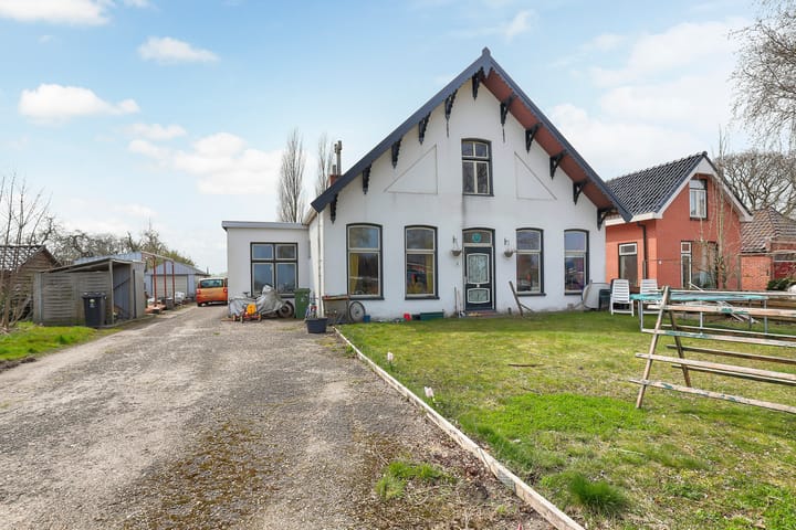 Foto 1 van Dorpsweg 35