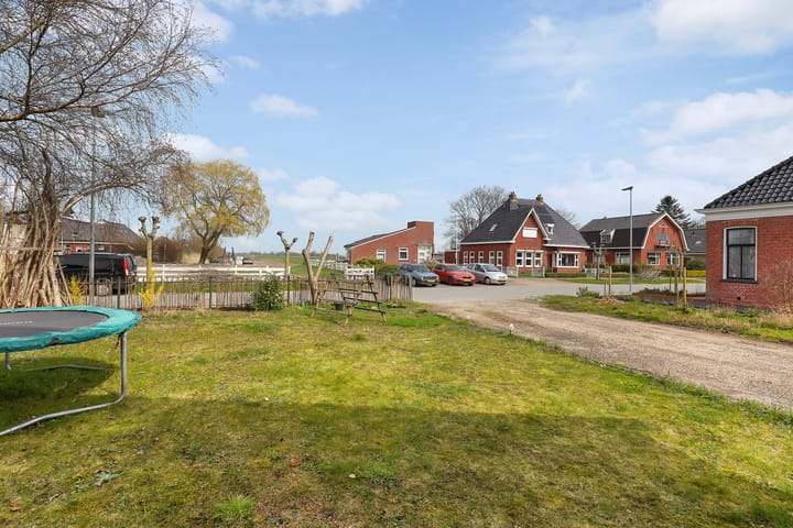 Foto 2 van Dorpsweg 35